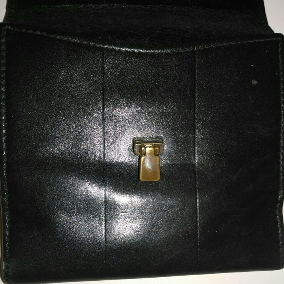 Vintage Gucci bifold plain black leather wallet - Picture 4 of 11